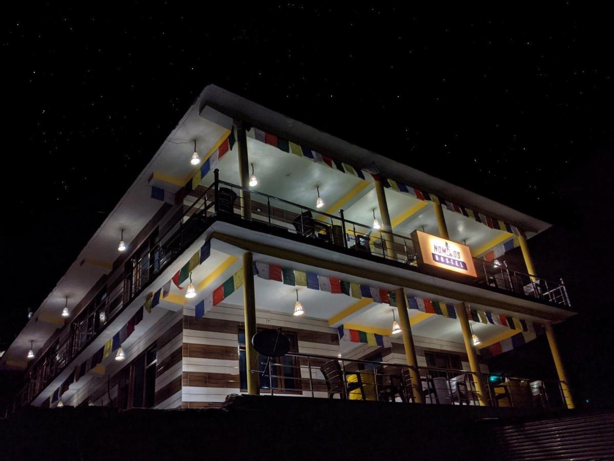 Nomads Hostel Tosh Экстерьер фото