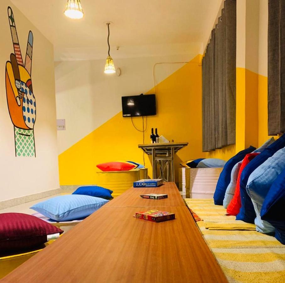 Nomads Hostel Tosh Экстерьер фото