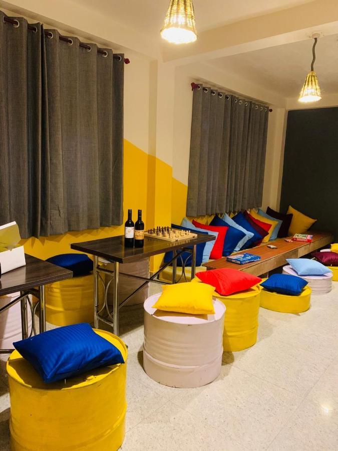 Nomads Hostel Tosh Экстерьер фото